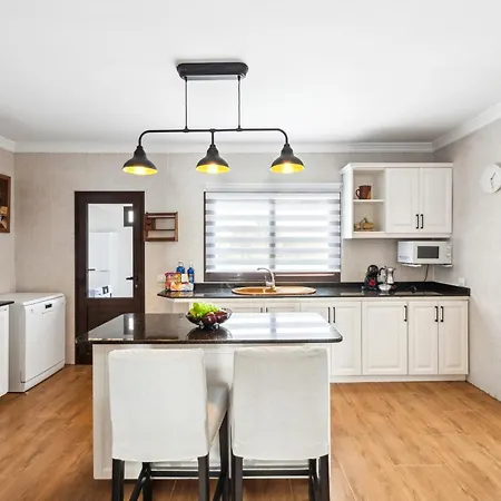 Dona Isidora - Vipvipvillas Teguise (Lanzarote)